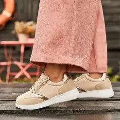 New Feet Lace & Zipper Sand Women