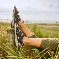 New Feet Sandal Plain Leather Black Women